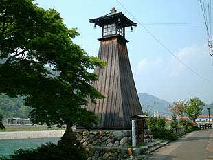 川湊の灯台